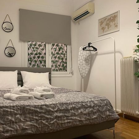 Charming House In Central Афины Экстерьер фото